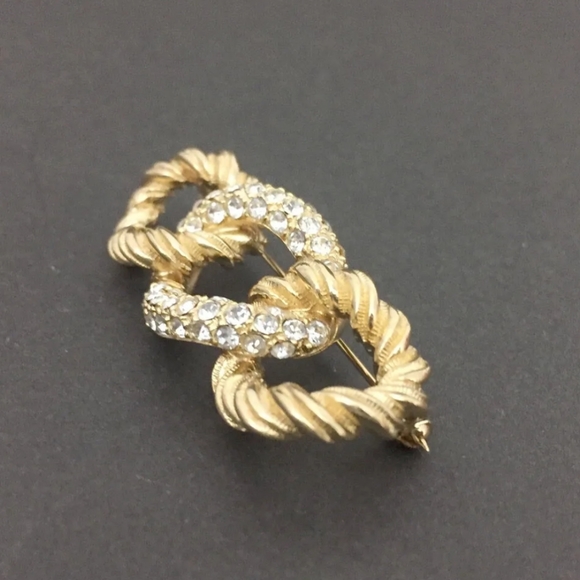 CHRISTIAN DIOR RHINESTONE GOLD TONE BROOCH/7S0623 - Picture 2 of 10